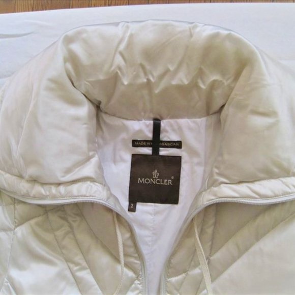 Sold! Moncler ~ Long Down Coat ~ Off White Cream ~ Sz: Small to Med - Picture 5 of 13